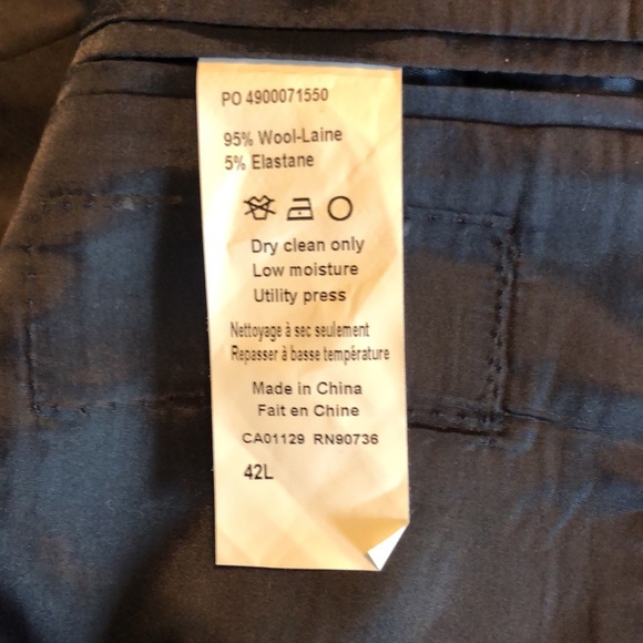 Men’s Calvin Klein Navy Blue Suit 42L - Picture 10 of 17